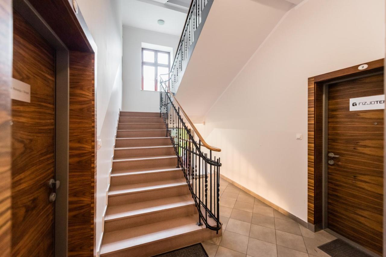 Green Garden Podgorze Apartment Wawelofts Краков Экстерьер фото