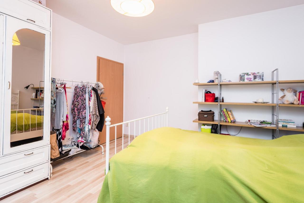 Green Garden Podgorze Apartment Wawelofts Краков Экстерьер фото