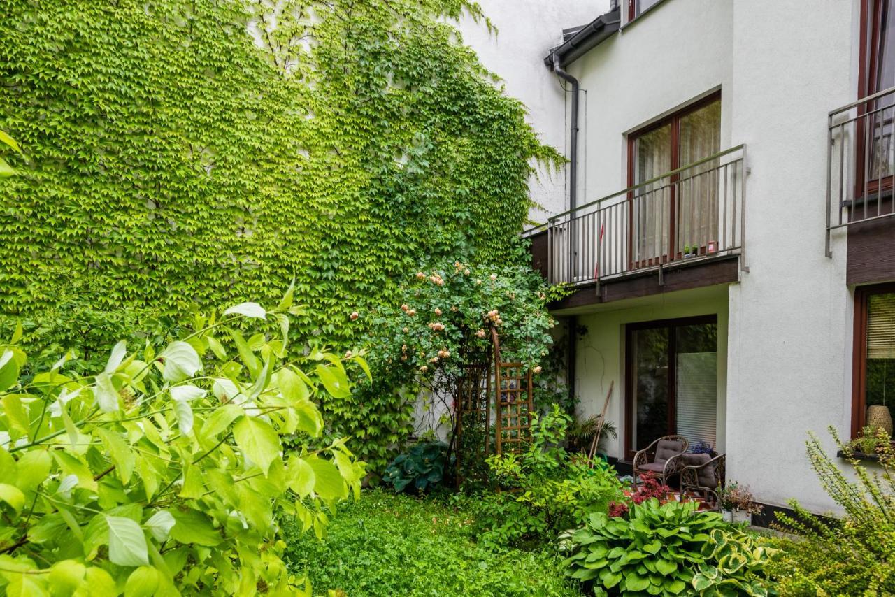 Green Garden Podgorze Apartment Wawelofts Краков Экстерьер фото